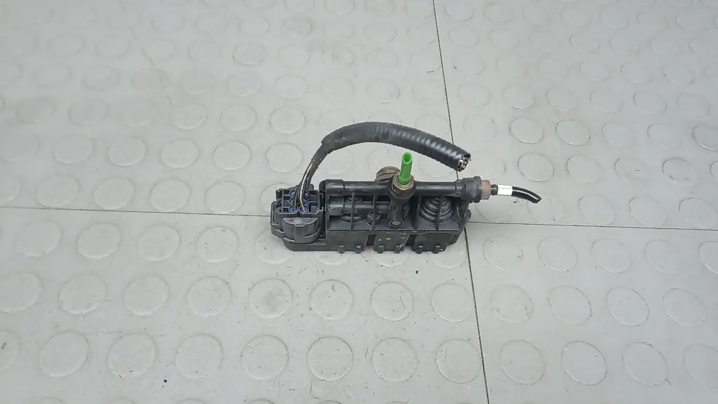 Компрессор пневмоподвески к Land Rover Discovery 2012