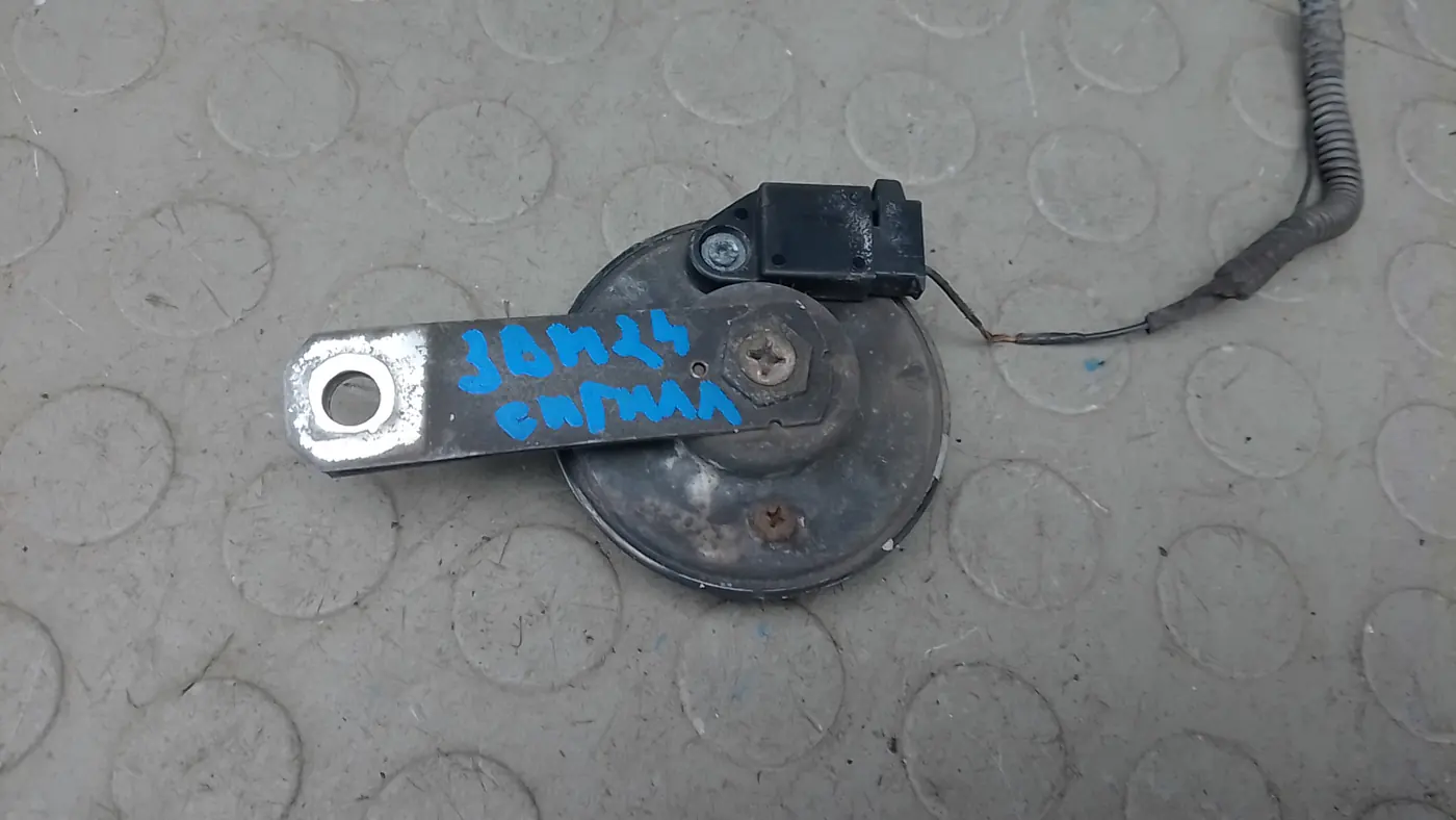 Стоп-сигнал к Toyota Prius 2013