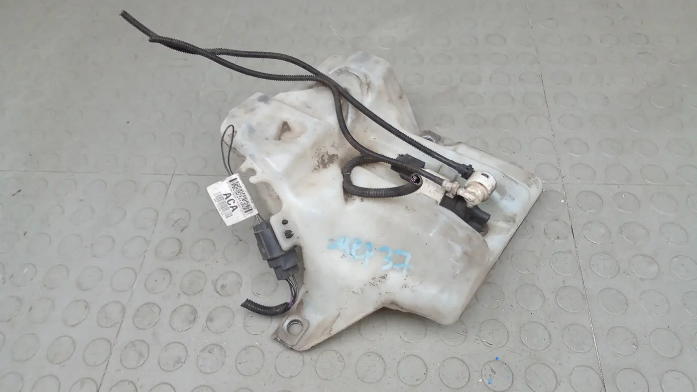 Бачок омывателя к Ford C-MAX 2011