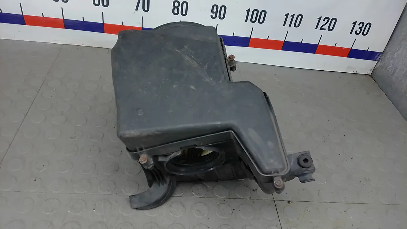 Корпус воздушного фильтра к Ford C-MAX 2011