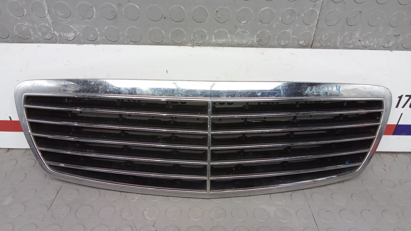 Решетка радиатора к Mercedes-Benz E-klasse 2004