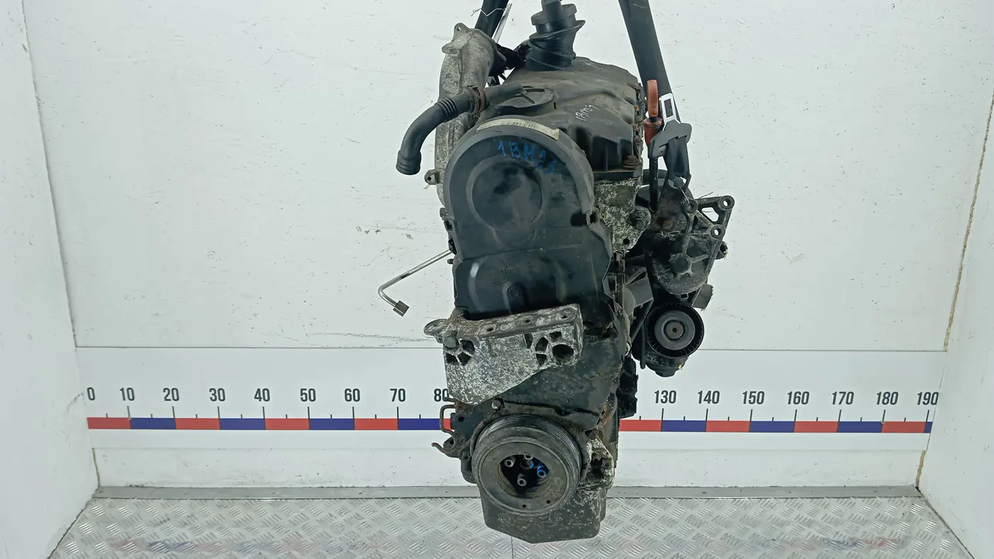 Двигатель к Volkswagen Transporter 2004