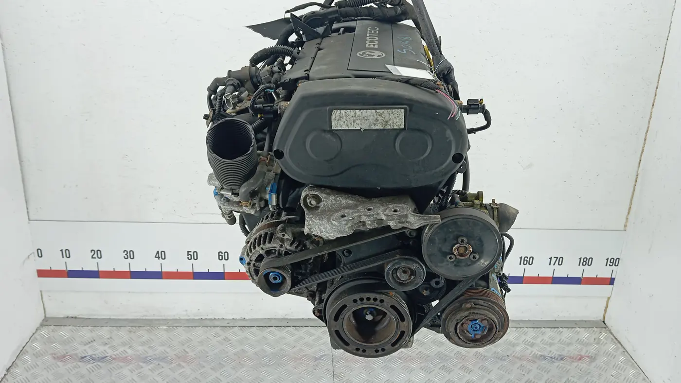 Двигатель к Opel Astra 2013