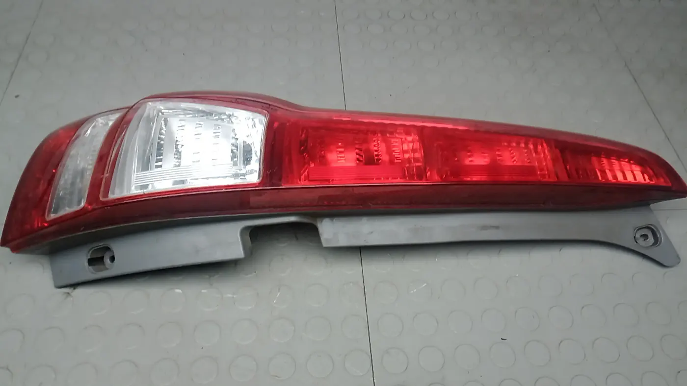 Фонарь задний левый к Honda CR-V 2008