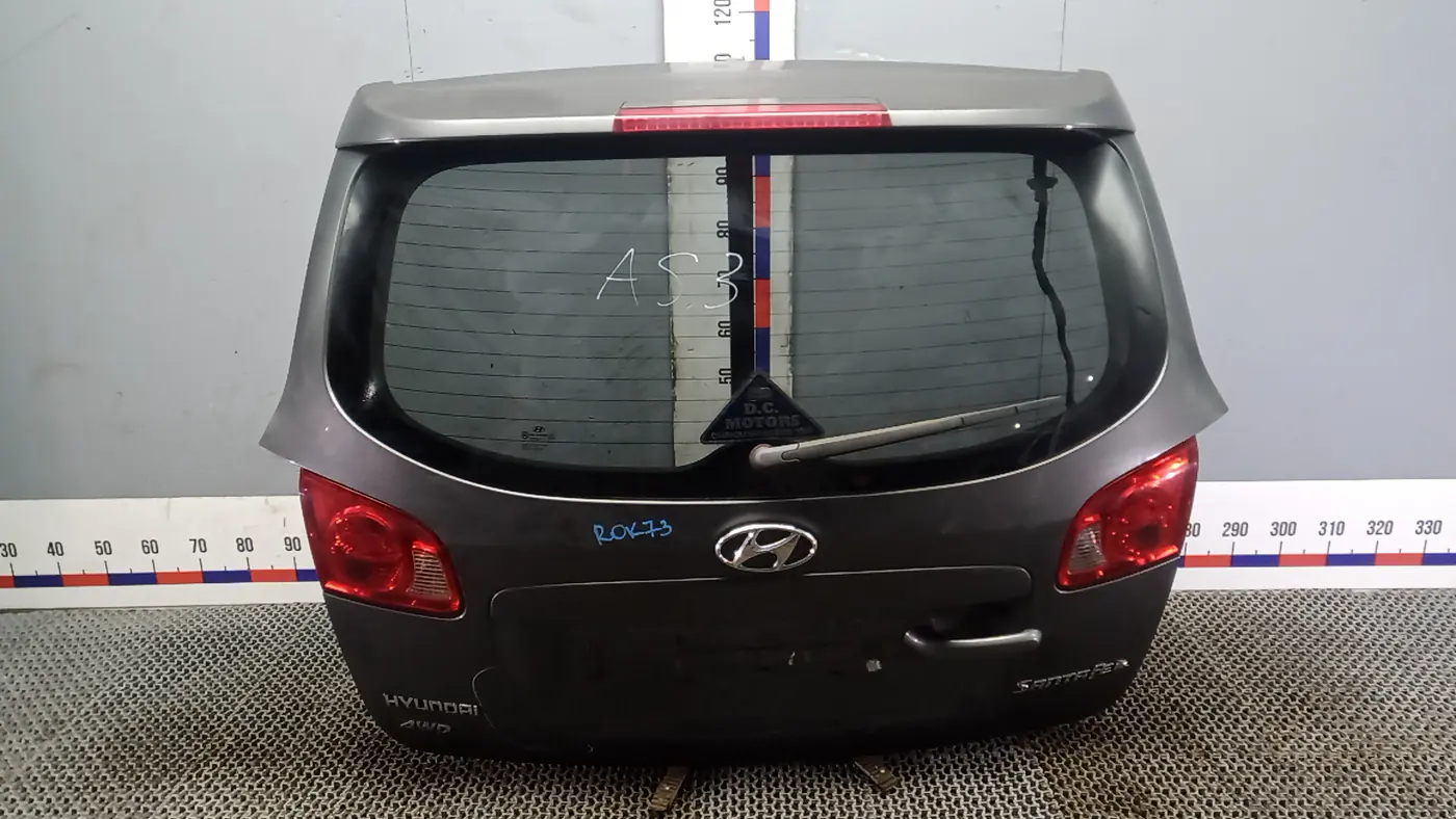 Моторчик стеклоочистителя  к Hyundai Santa Fe 2008