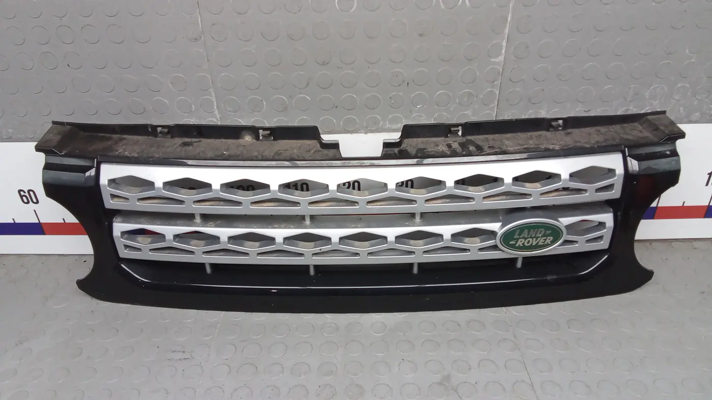 Решетка радиатора к Land Rover Discovery 2012