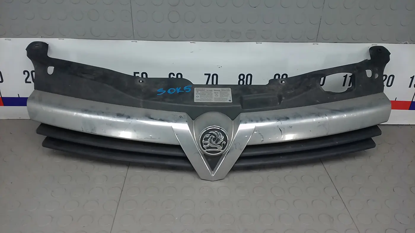 Решетка радиатора к Opel Astra 2005