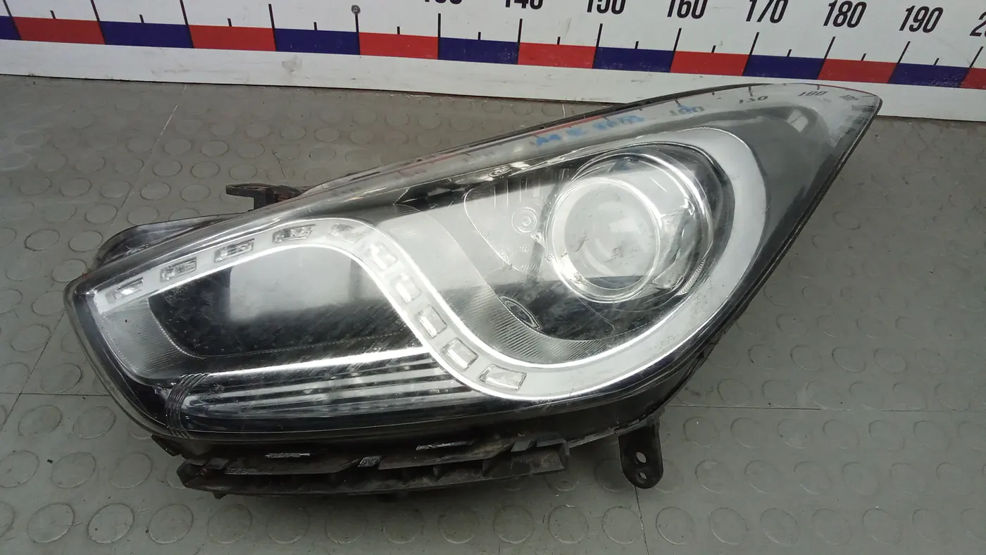 Фара левая к Hyundai i40 2012