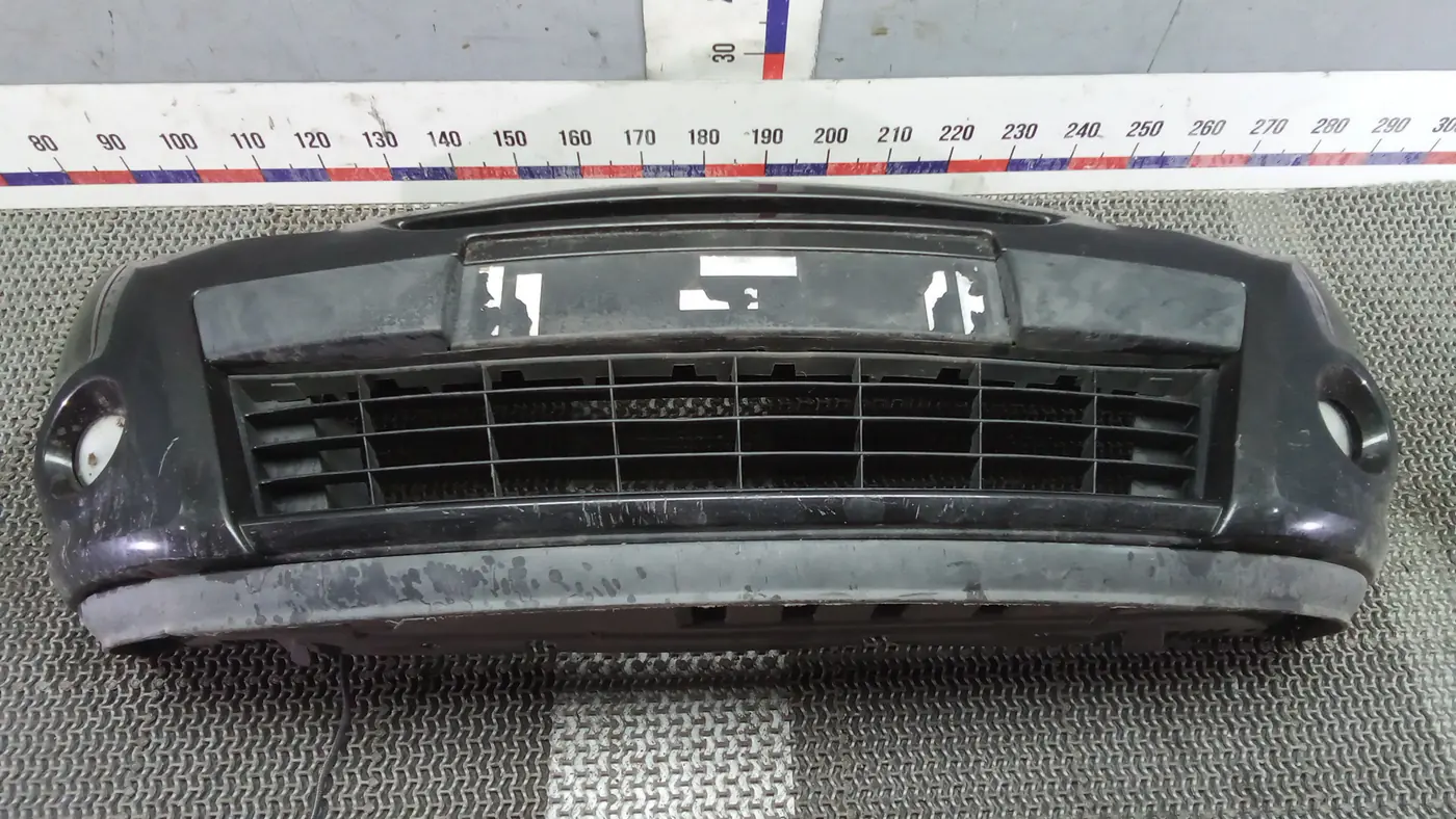 Бампер передний к Renault Clio 2010