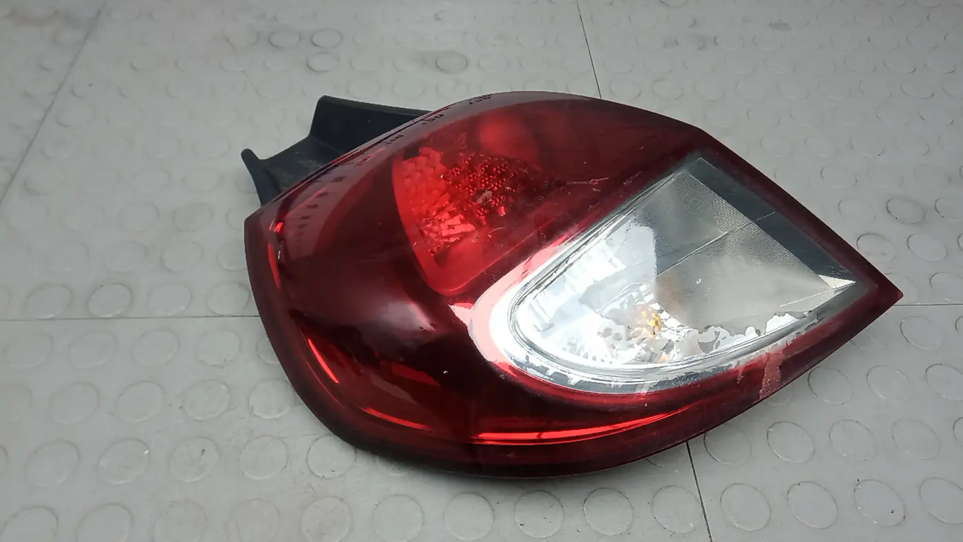 Фонарь задний левый к Renault Clio 2010