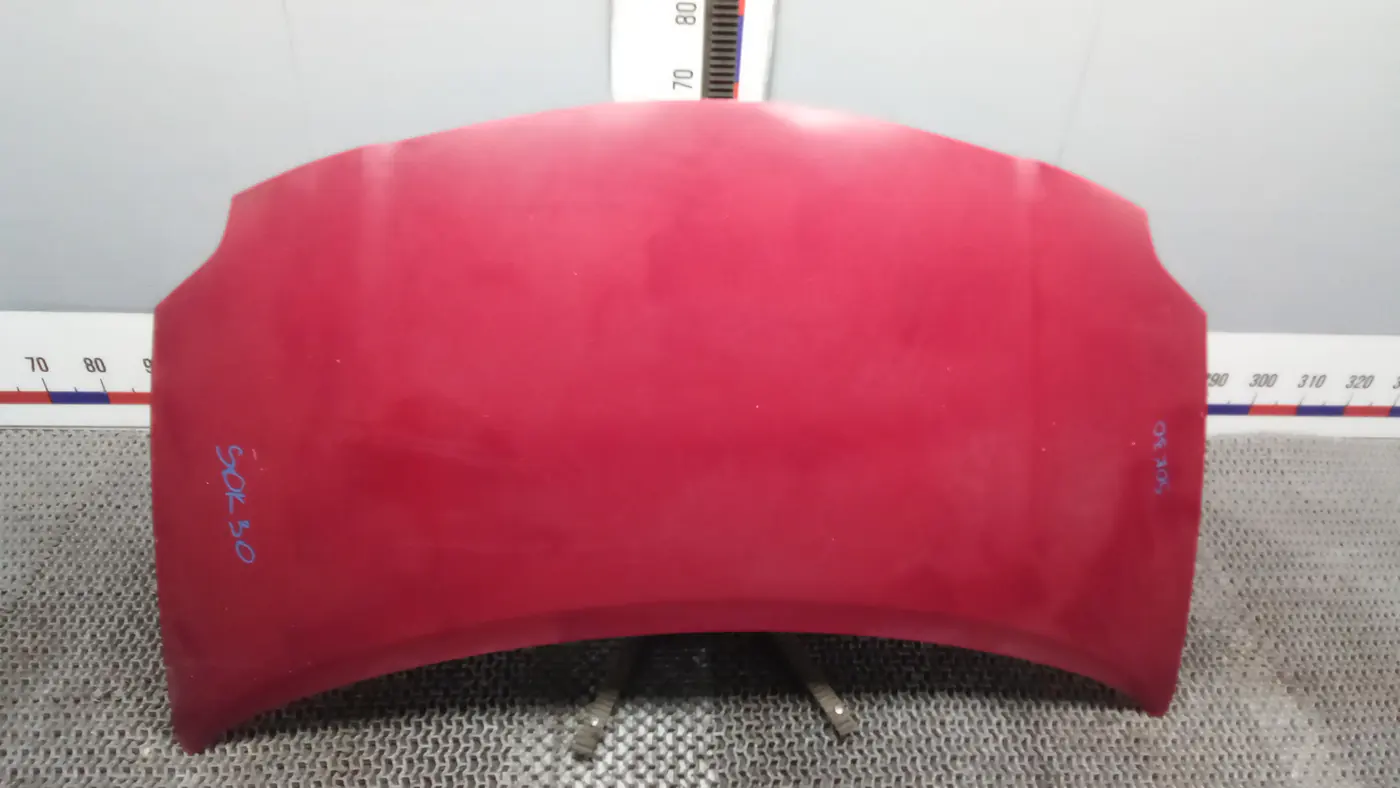 Капот к Toyota Auris 2008