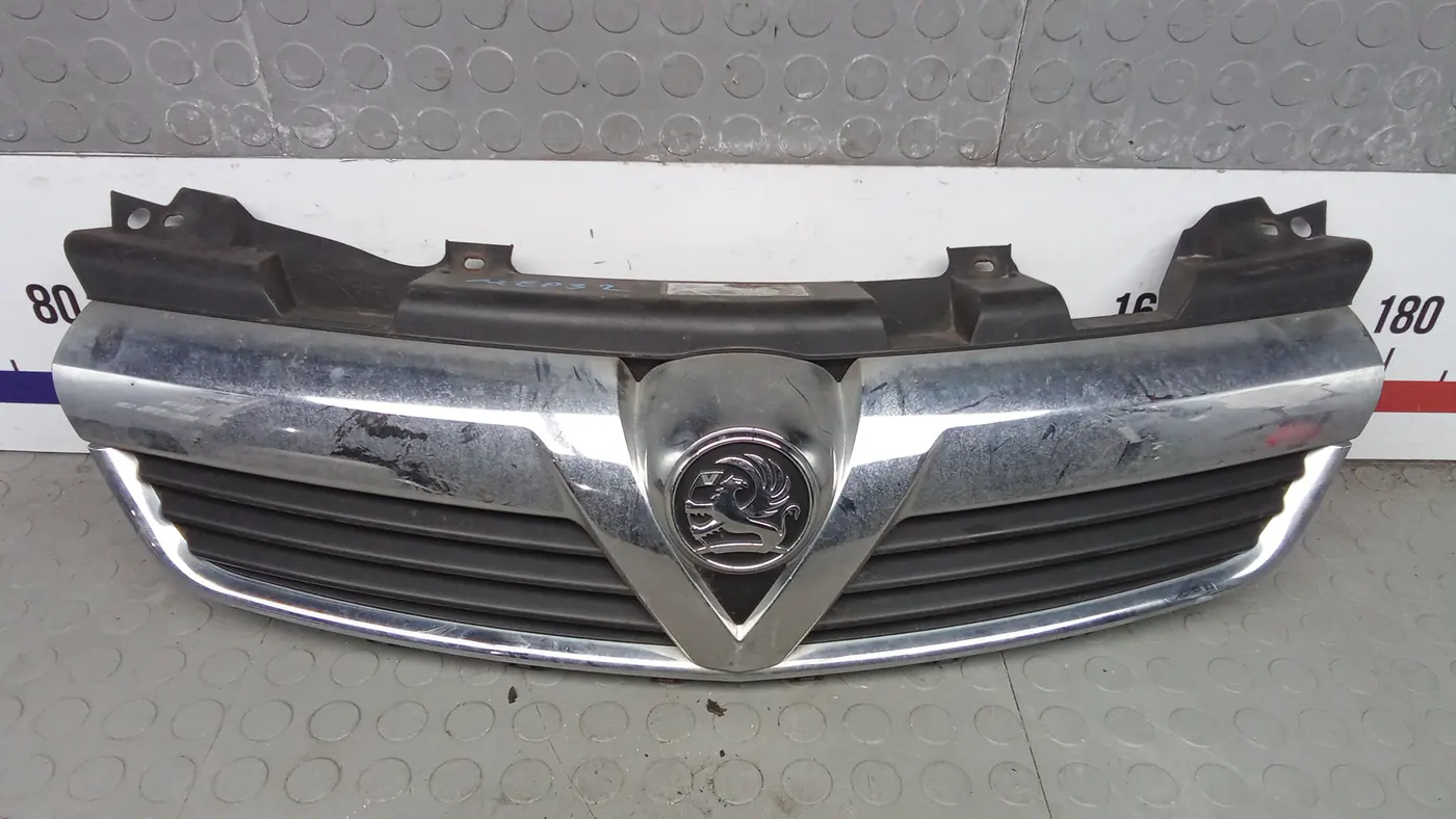 Решетка радиатора к Opel Zafira 2008