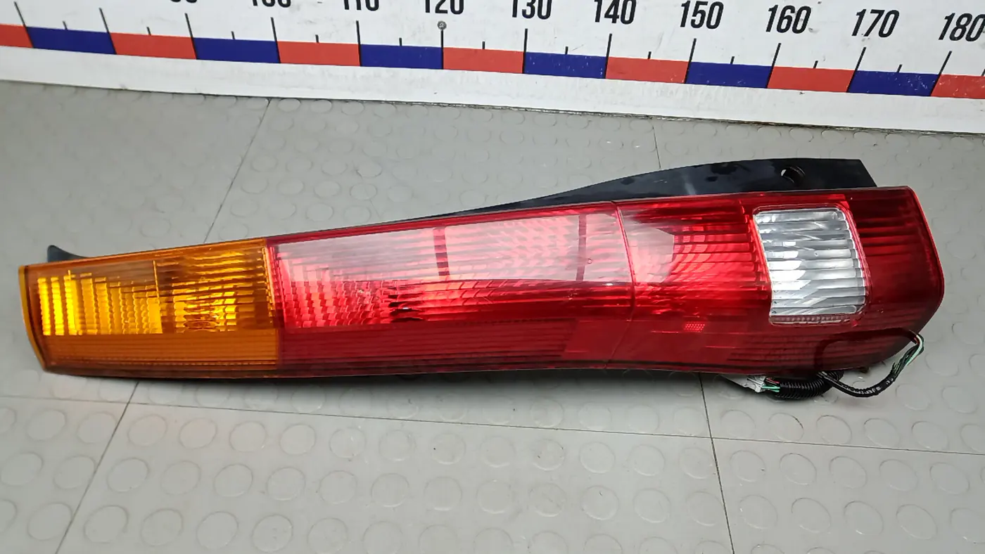Фонарь задний левый к Honda CR-V 2004