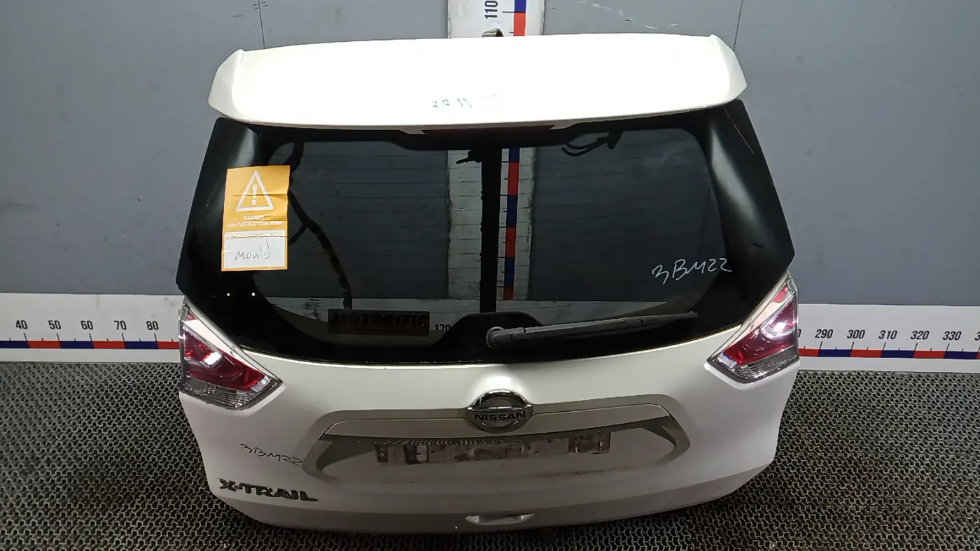 Моторчик стеклоочистителя  к Nissan X-Trail 2015