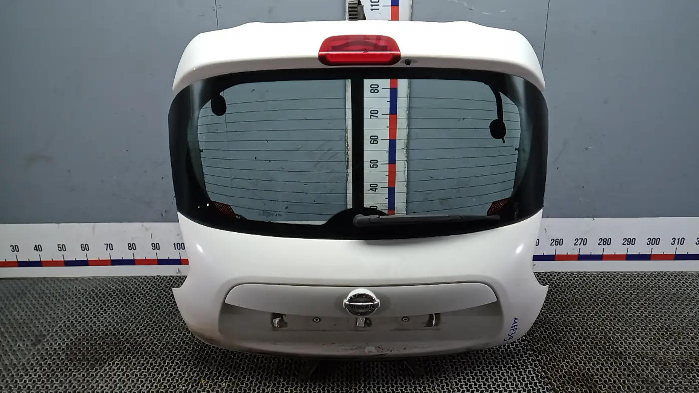 Замок двери к Nissan Juke 2012