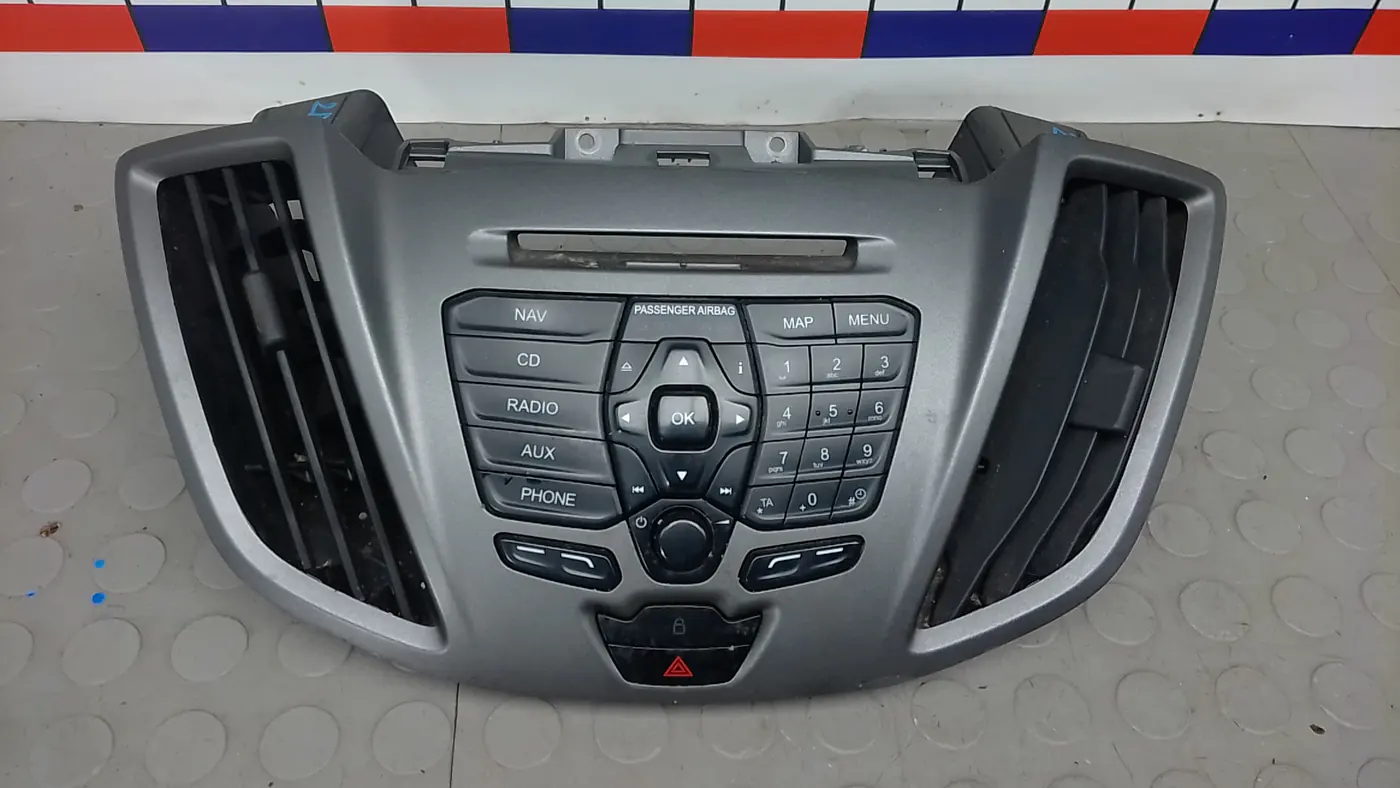 Блок мультимедиа к Ford Tourneo Connect 2015