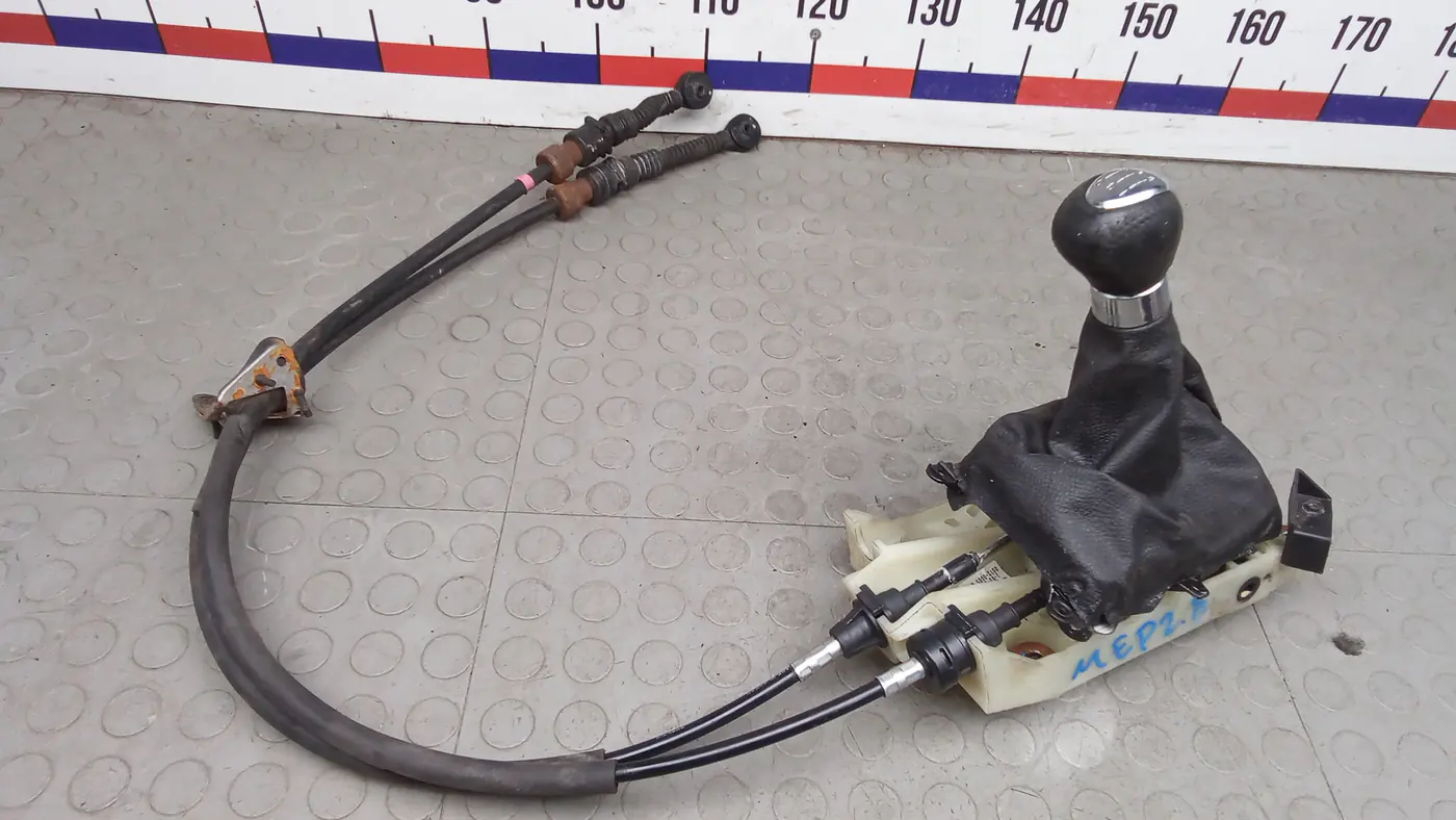 Кулиса к Mazda 156 2006