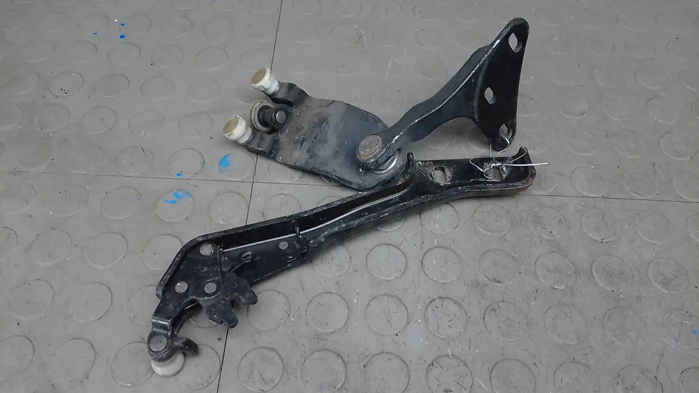 Петли к Ford Tourneo Connect 2015
