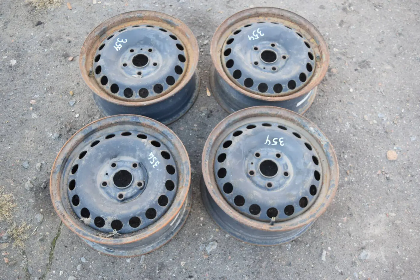 Диск штампованный к Volkswagen Golf 2013