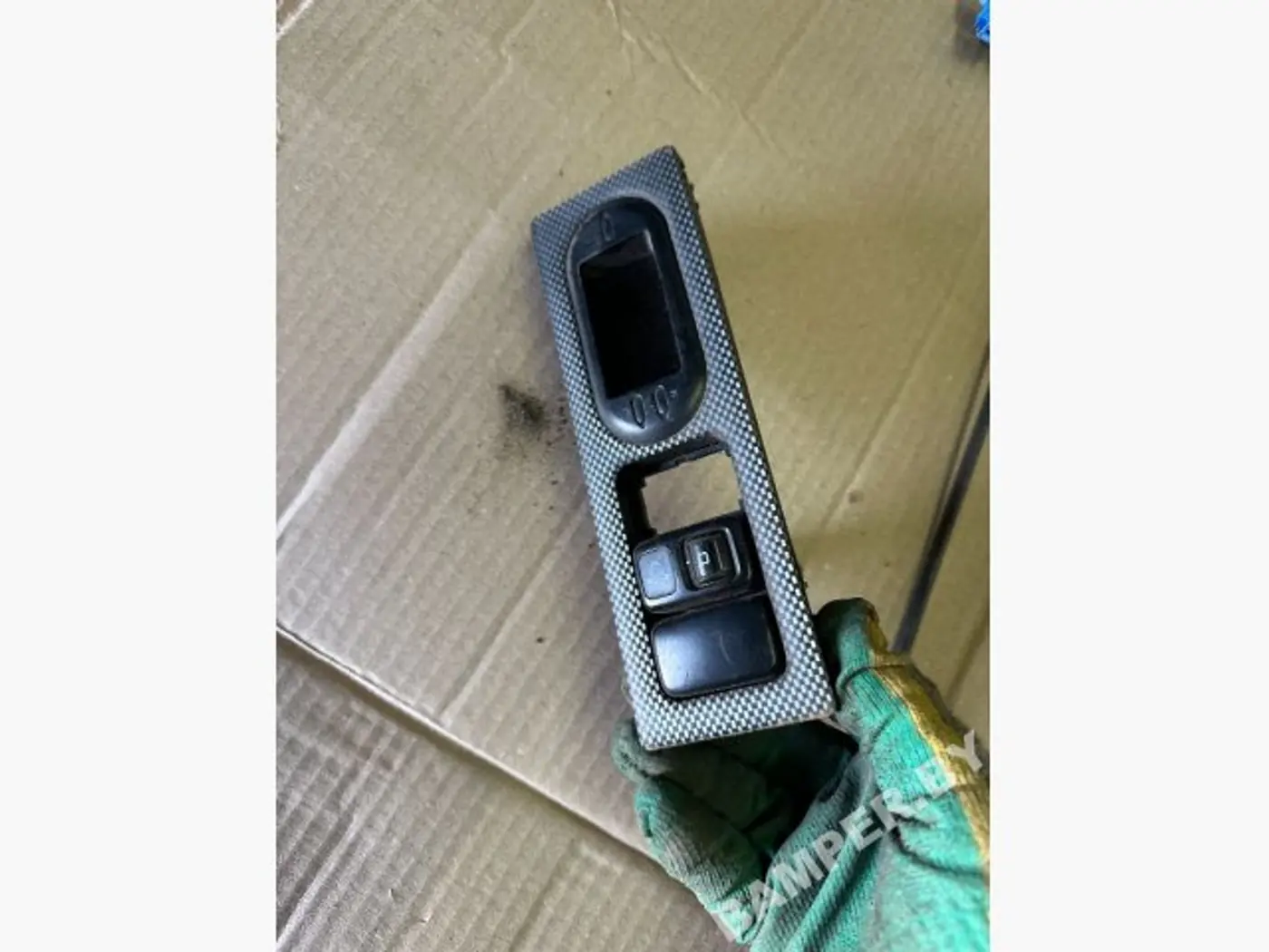 Часы к Mazda 323 1996