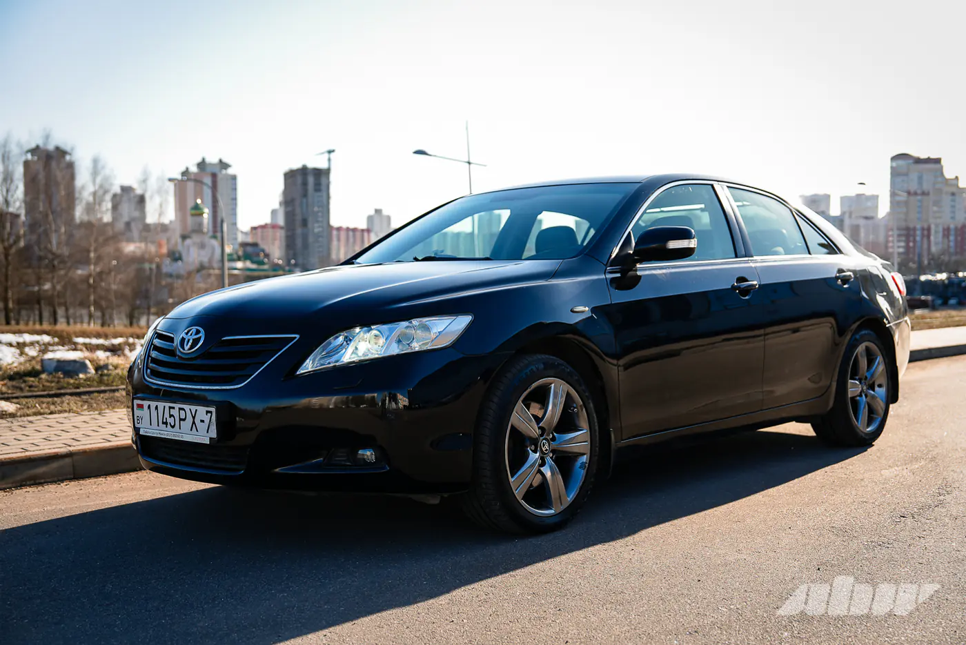 «Если бы не кузов, это был бы вечный автомобиль»: история владения Toyota Camry 3.5