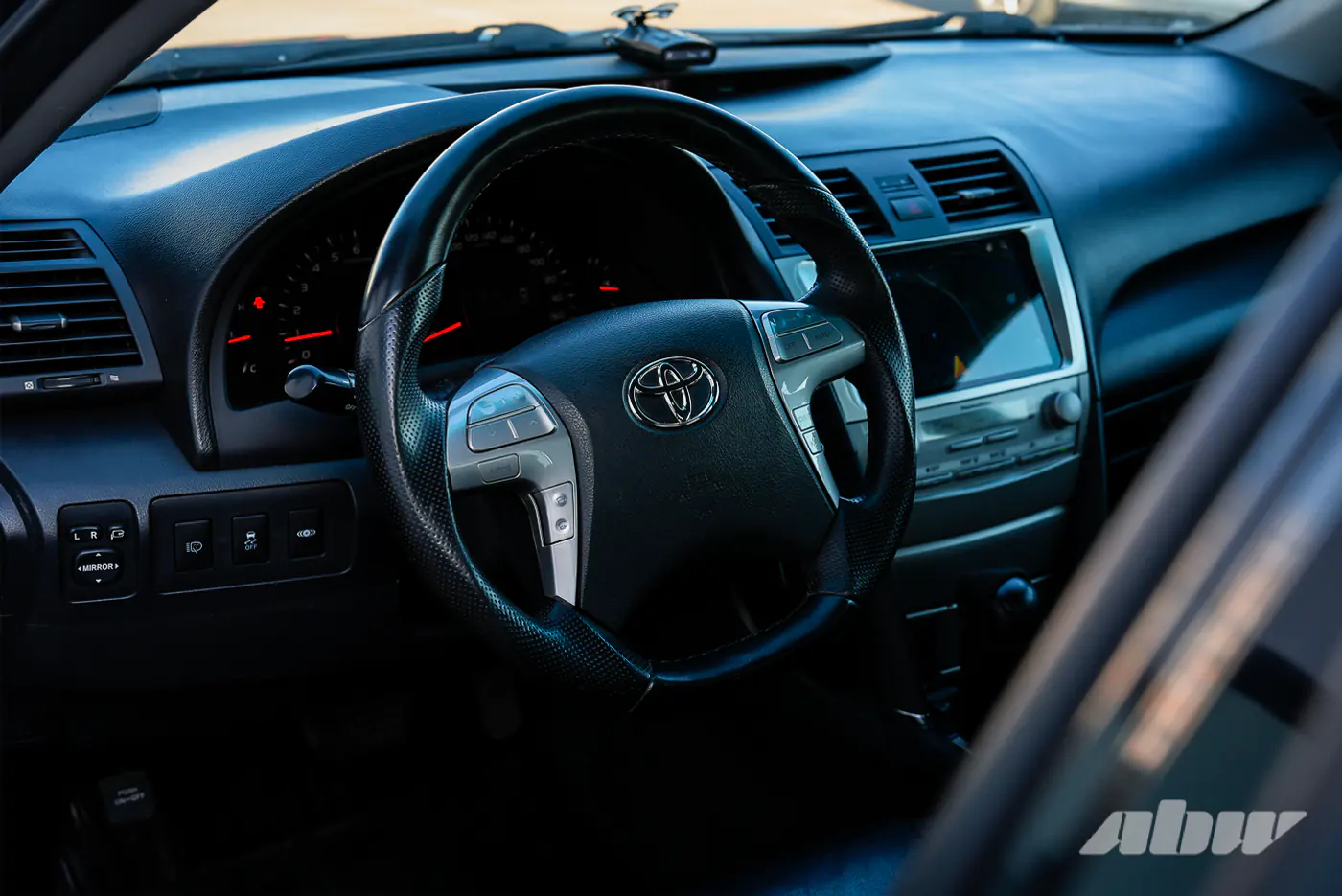 «Если бы не кузов, это был бы вечный автомобиль»: история владения Toyota Camry 3.5