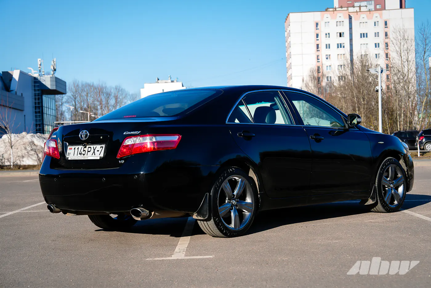 «Если бы не кузов, это был бы вечный автомобиль»: история владения Toyota Camry 3.5