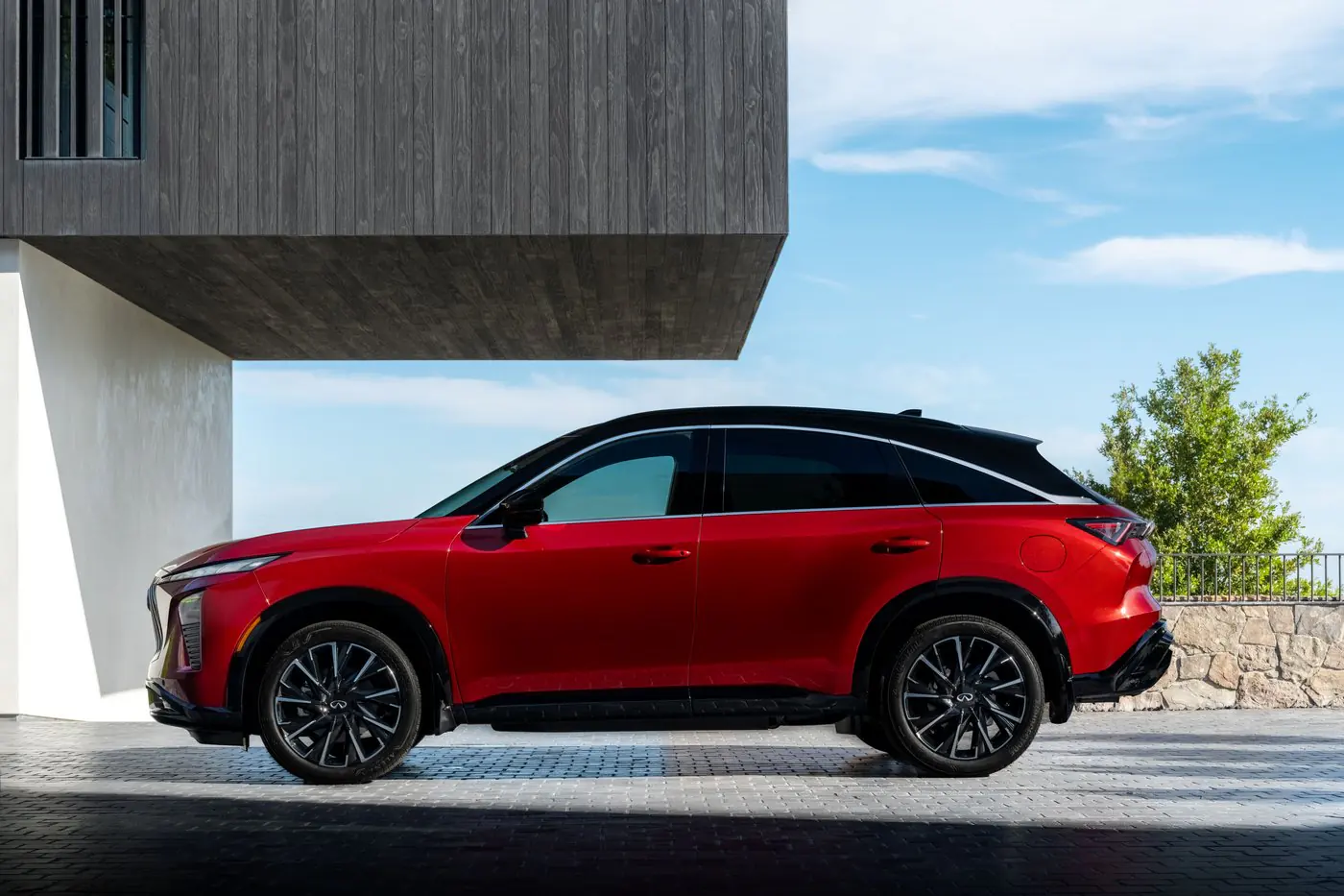 Вспомнить Infiniti FX: в Америке начался выпуск нового кроссовера QX65