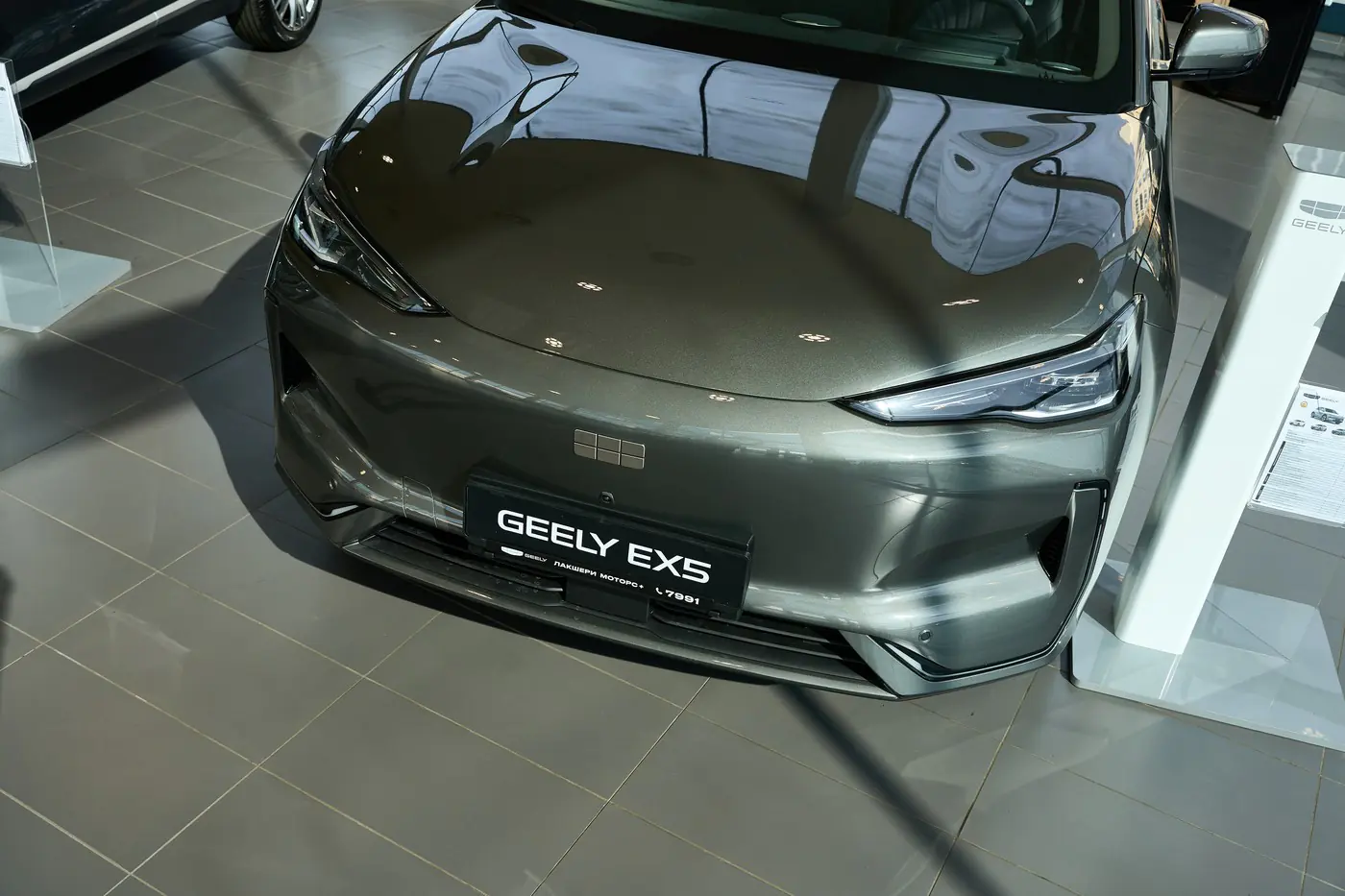 Geely EX2 или Geely EX5 – какой электромобиль выбрать и почему