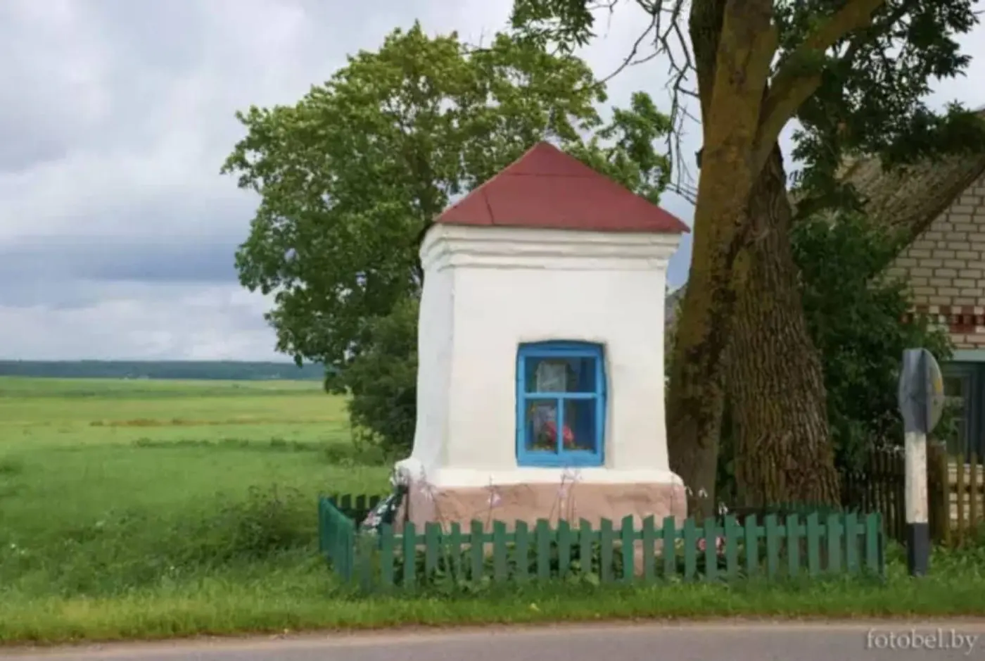 Пьяный водитель снес каплицу XIX века – как его наказали