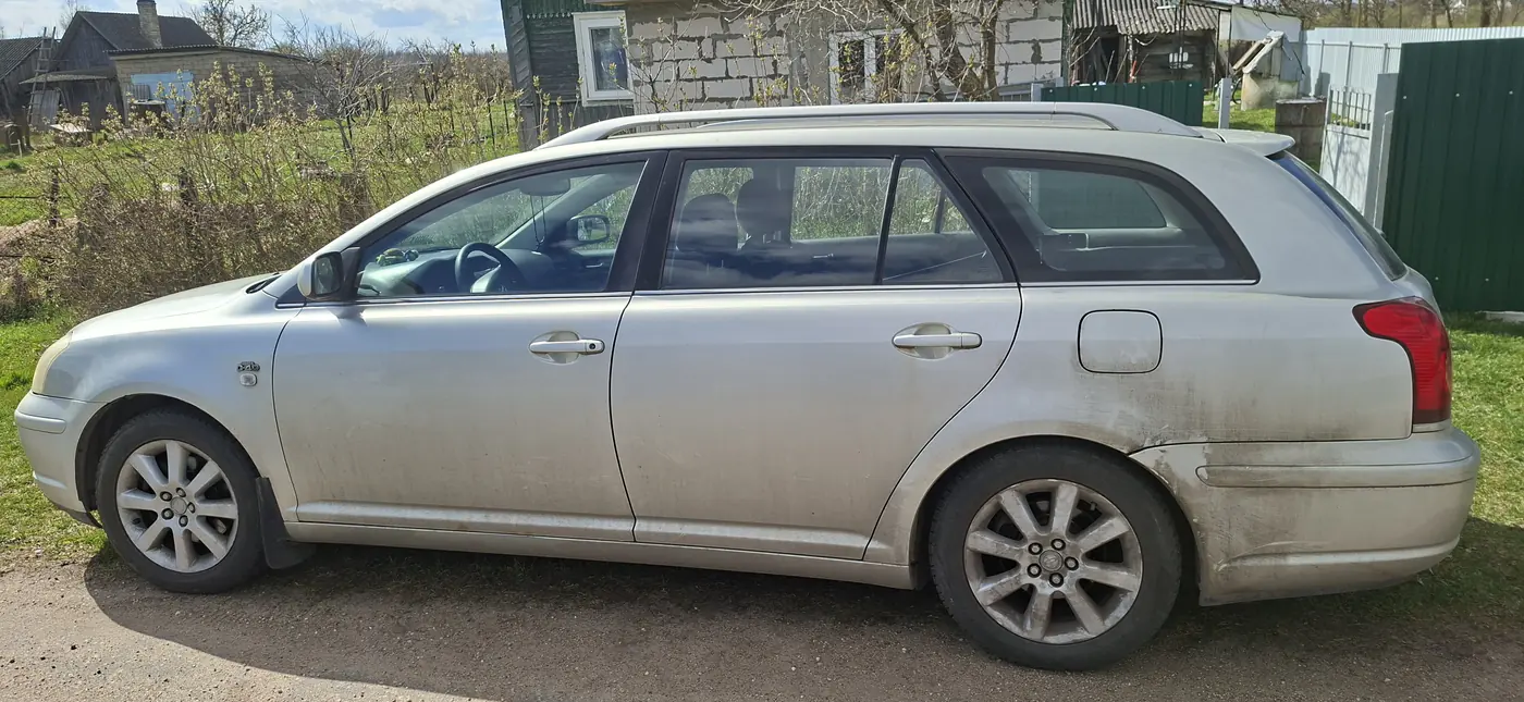 Toyota Avensis II, 2005
