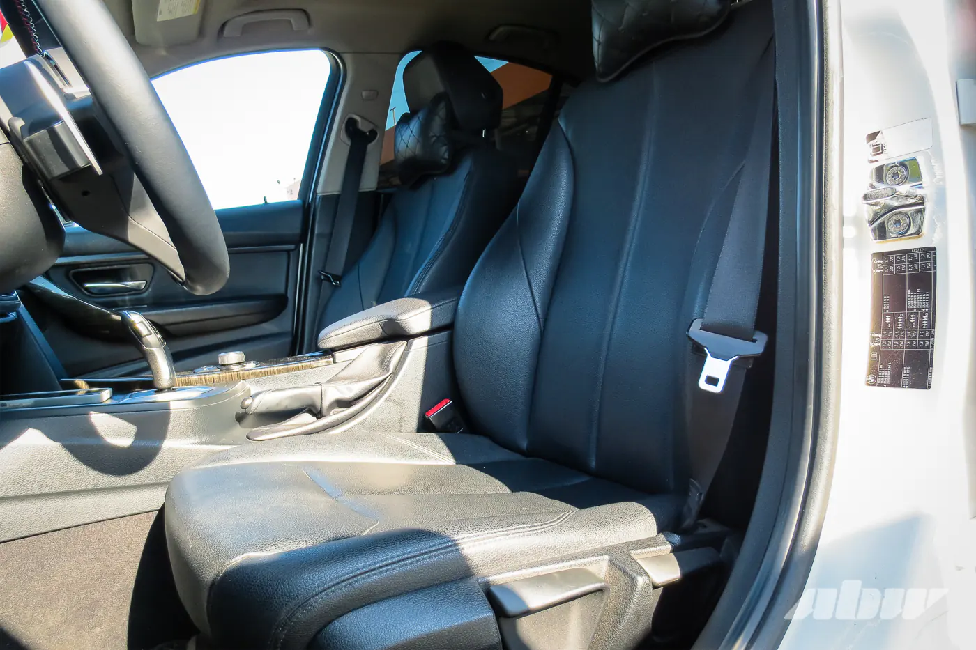 BMW_F30_место_водителя