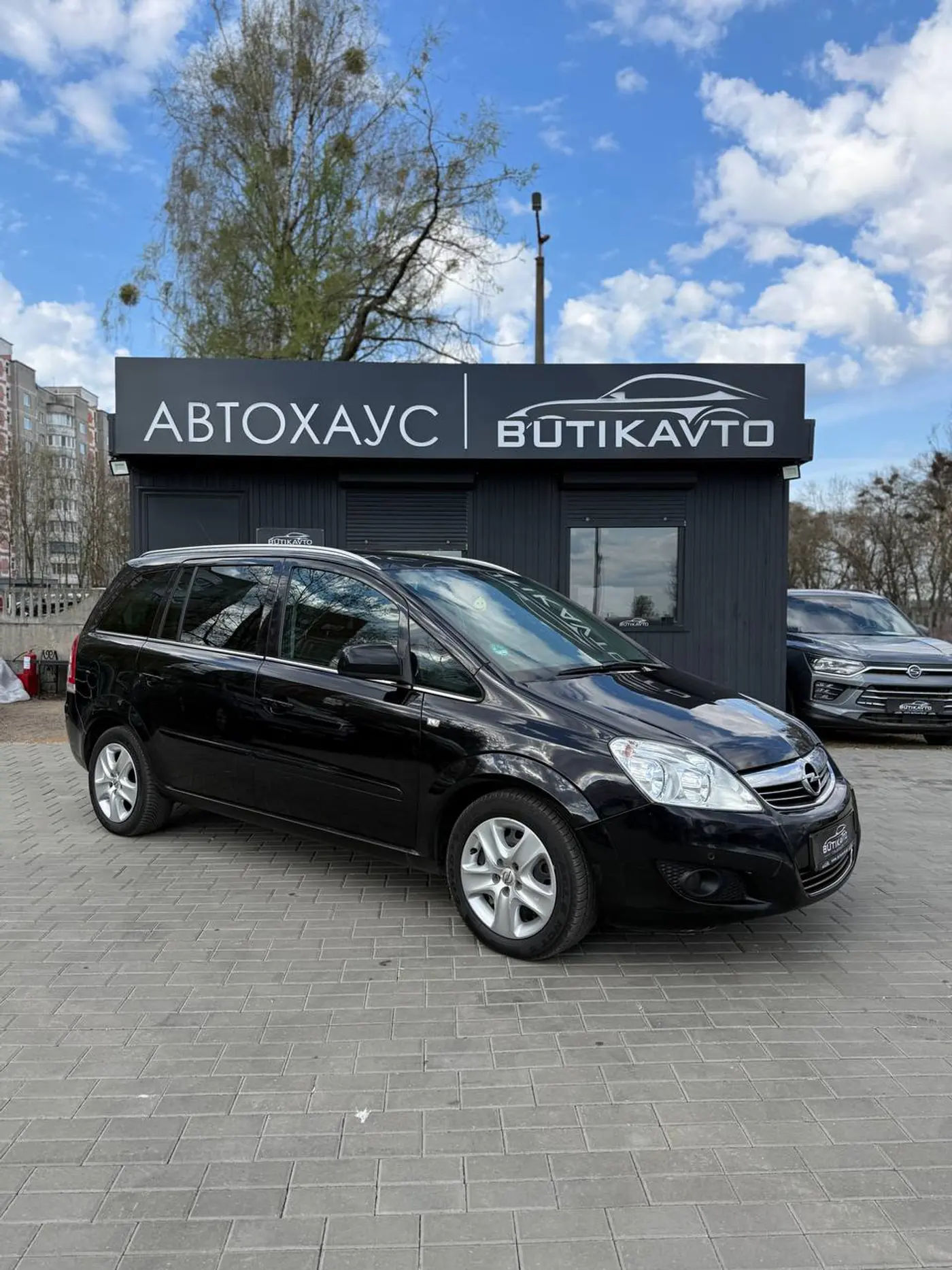 Opel Zafira B Рестайлинг, 2011