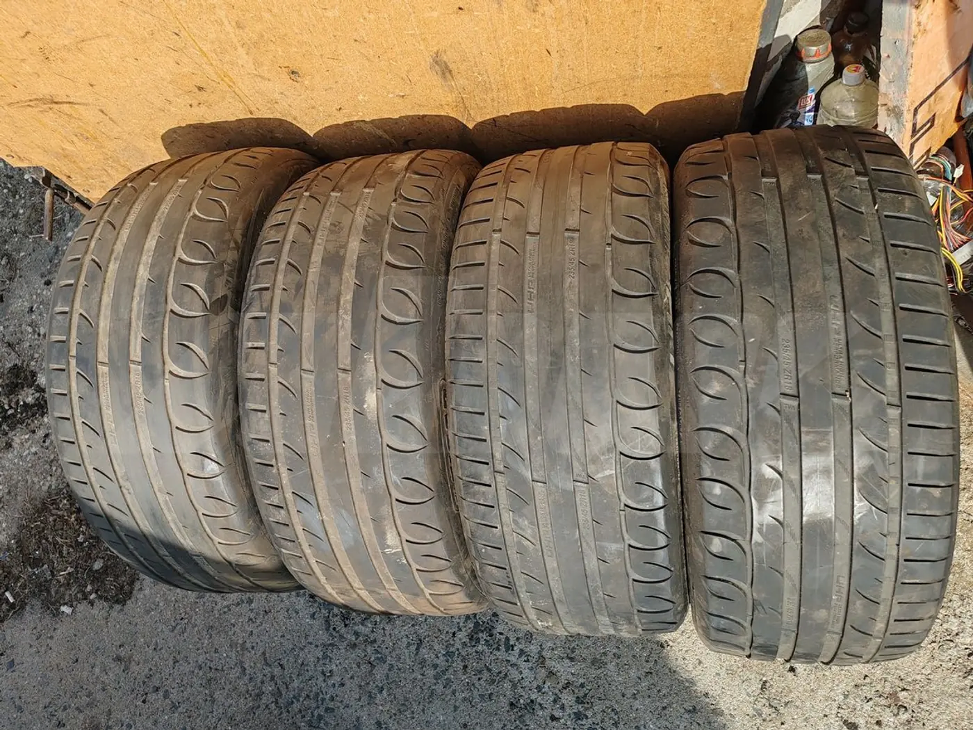 R18 235 45 Tigar Rtyj
