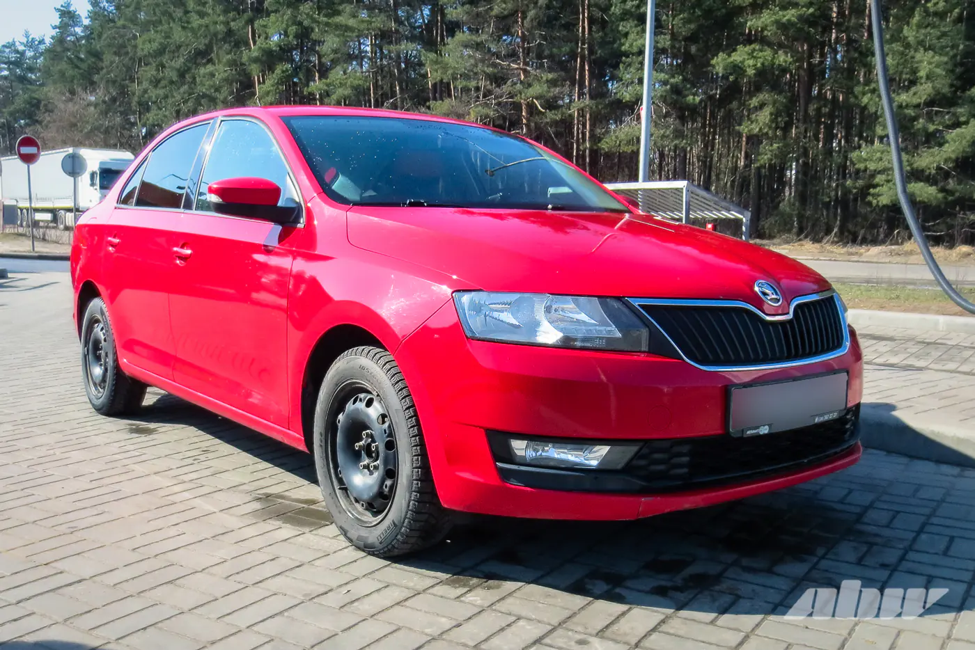 «По коррозии этот автомобиль ничем не лучше Passat»: мнение владельца Skoda Rapid