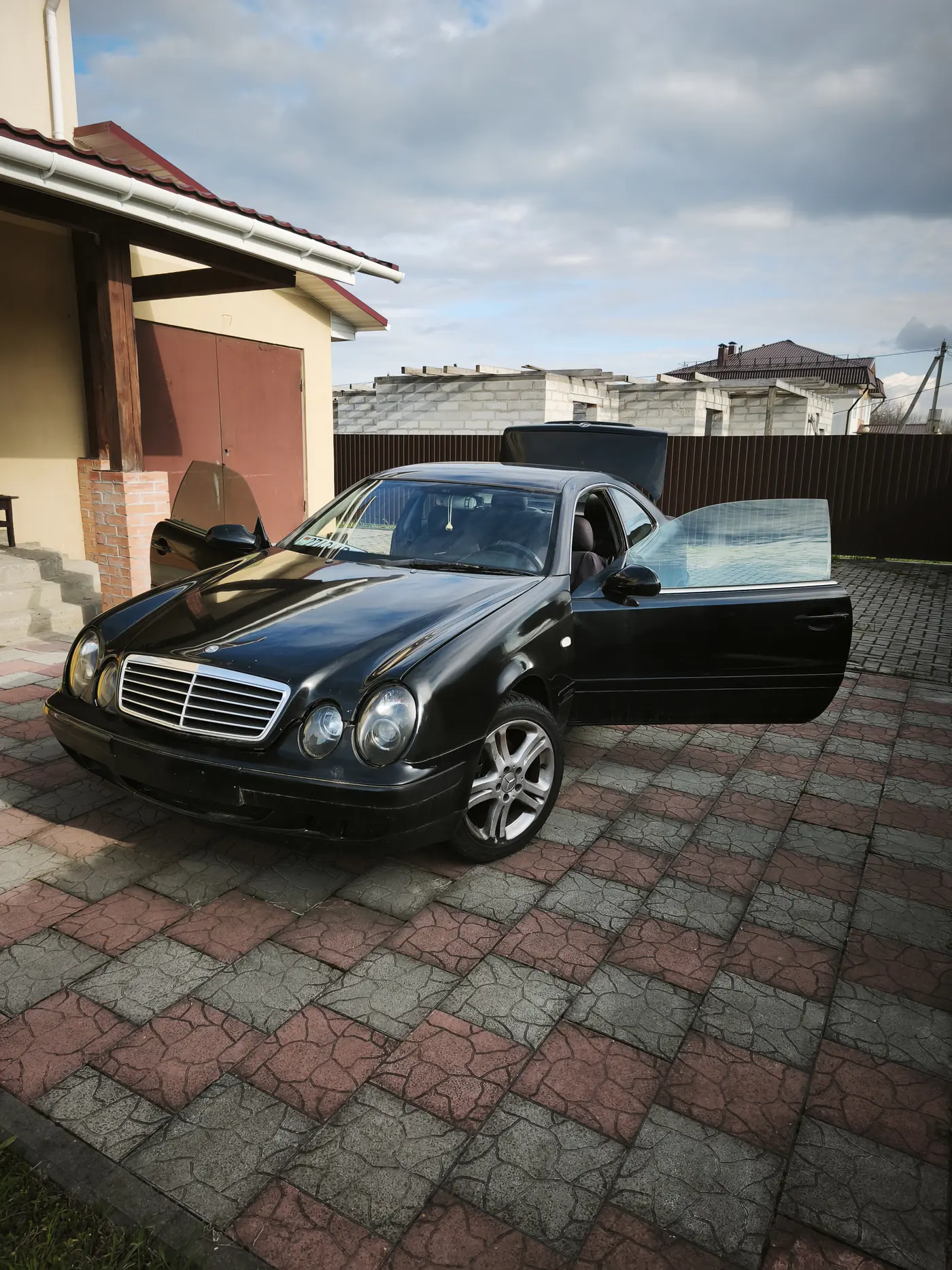 Mercedes-Benz CLK-klasse I (W208), 1998