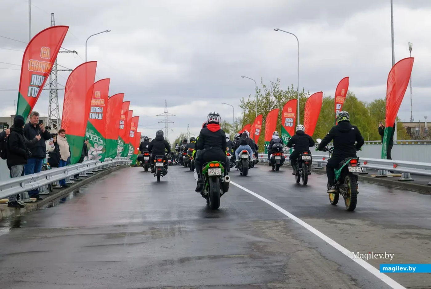 В Бобруйске восстановили накренившийся путепровод