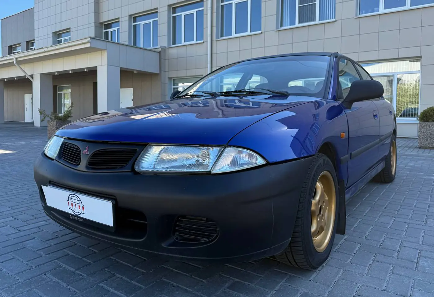 Mitsubishi Carisma I, 1995