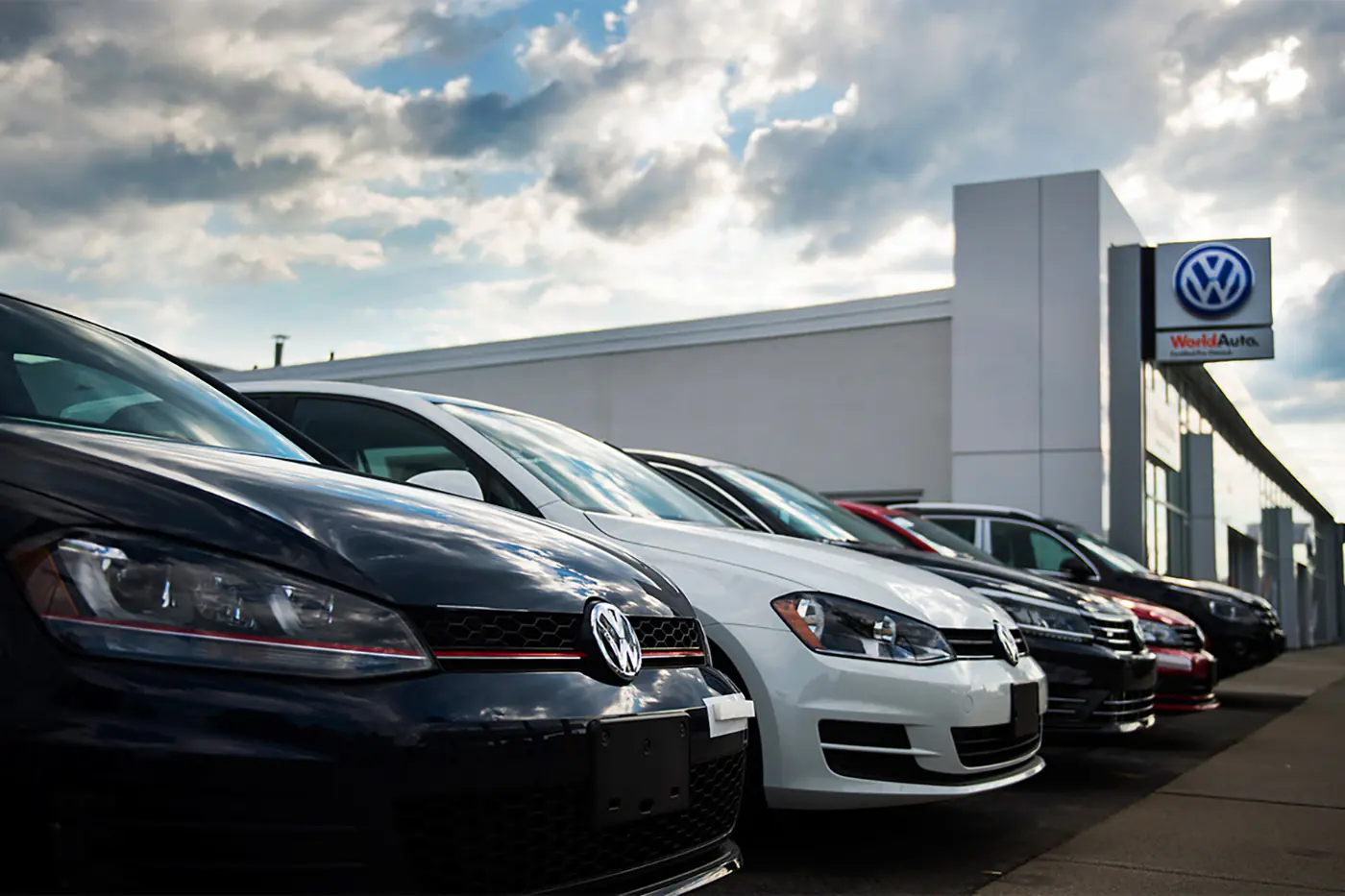 Штраф или убытки: почему Volkswagen не может выбраться из «зеленой» ловушки ЕС