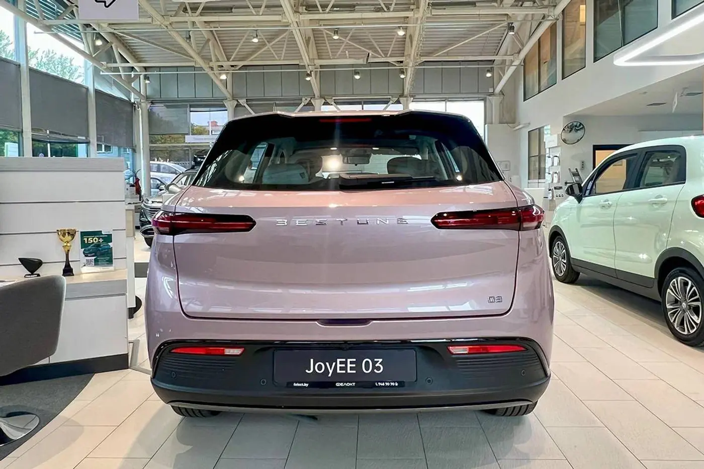В Беларусь привезли новую партию Bestune Joyee 03 – цены и подробности