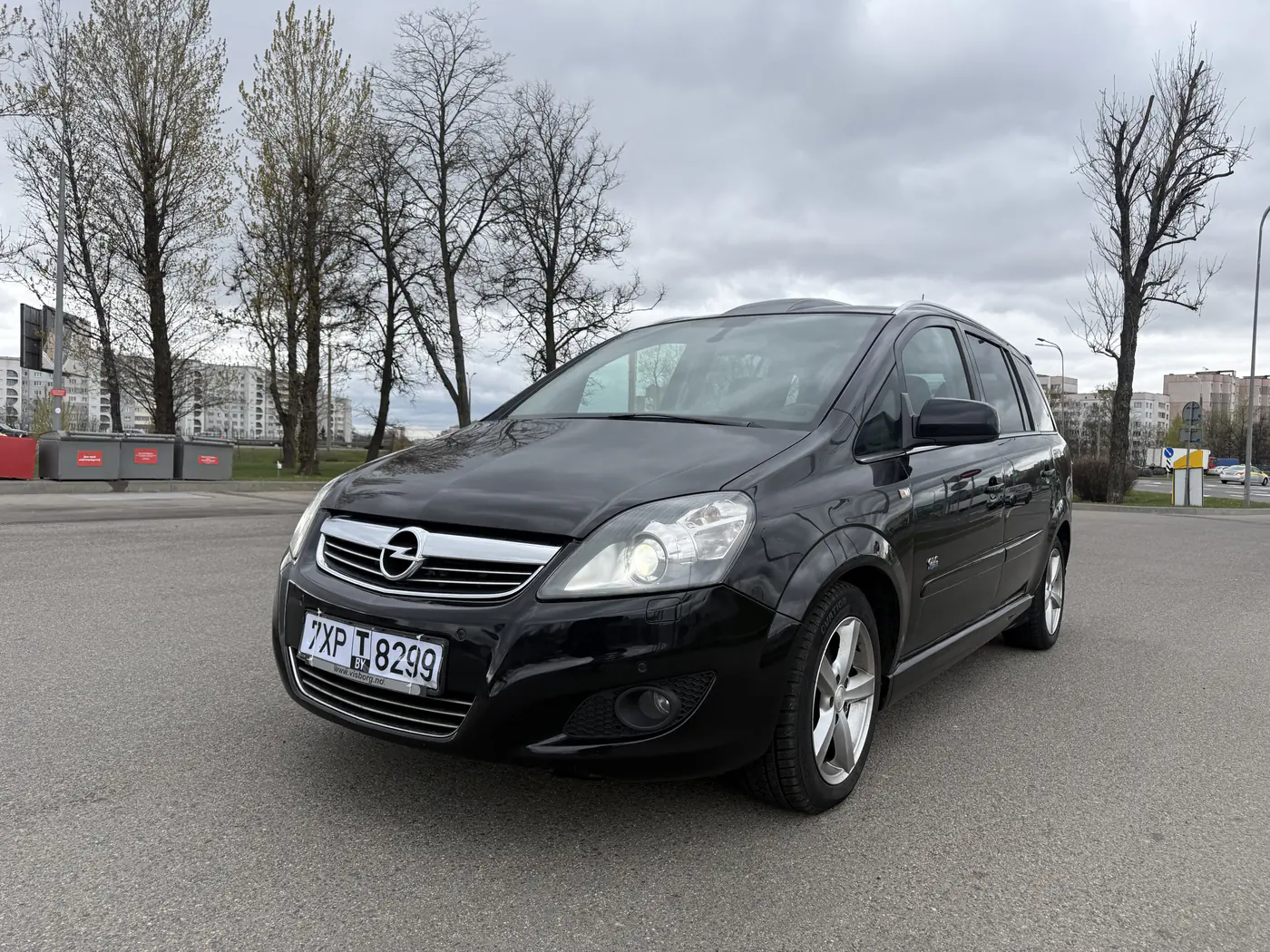 Opel Zafira B Рестайлинг, 2011