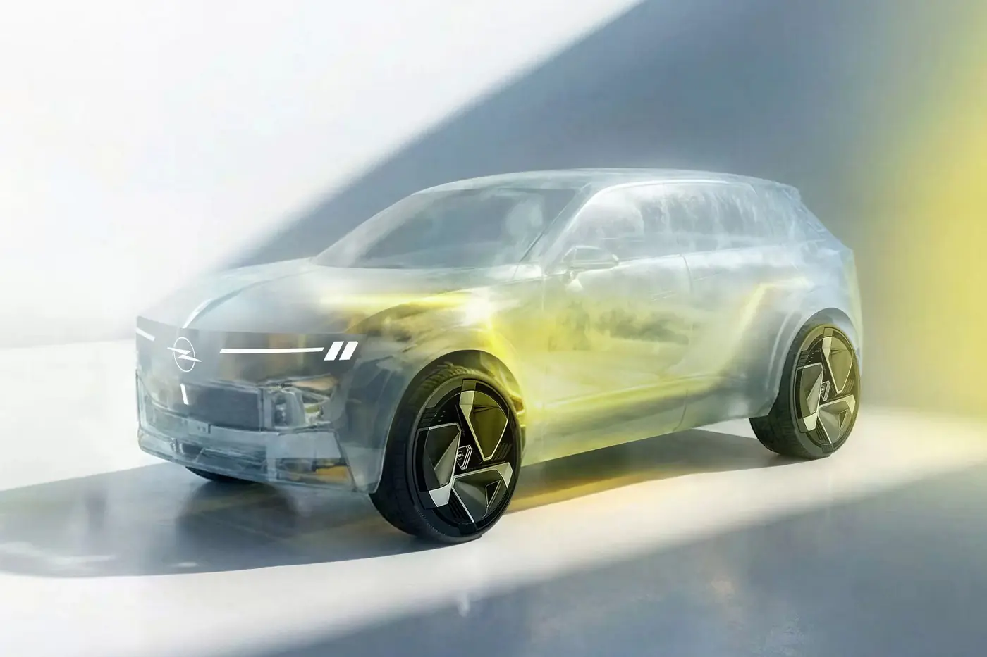 Анонсирован электрический кроссовер Opel на платформе Leapmotor