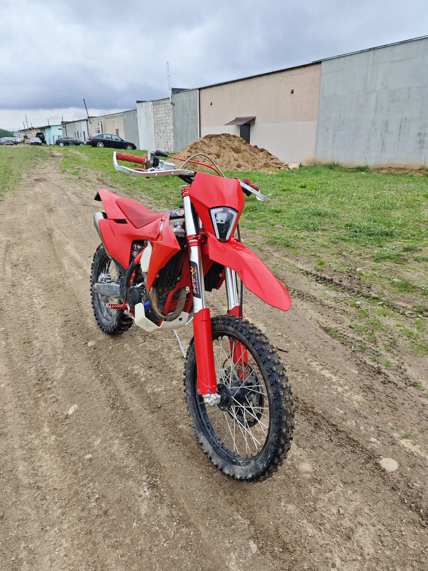 STN G9 PRO YBS300, 2025