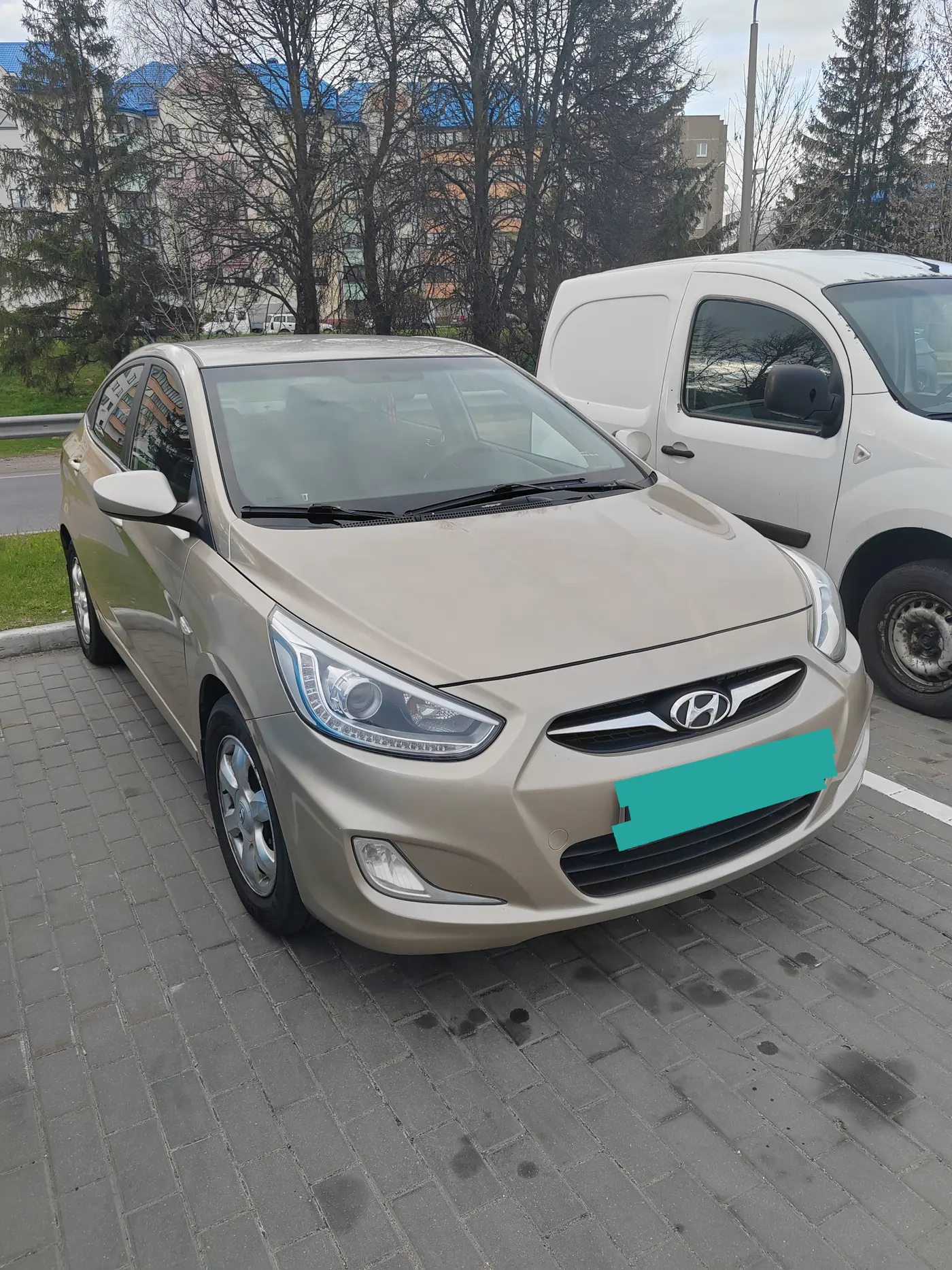 Hyundai Accent IV, 2013