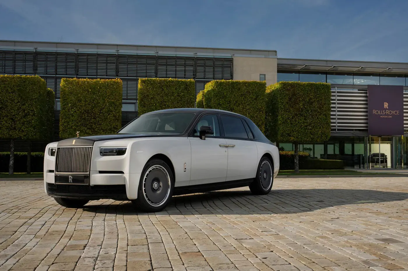 Не для всех, но купить можно: редчайший Rolls-Royce выставлен на продажу