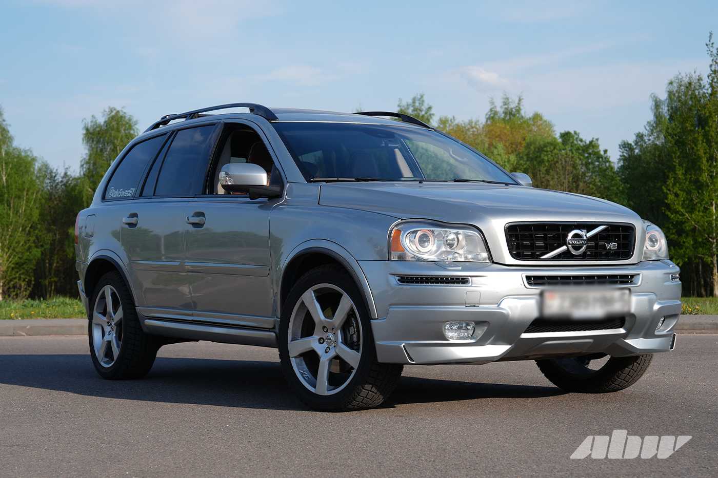 «Эта машина провоцирует своей мощностью»: история редкого Volvo XC90 с мотором V8