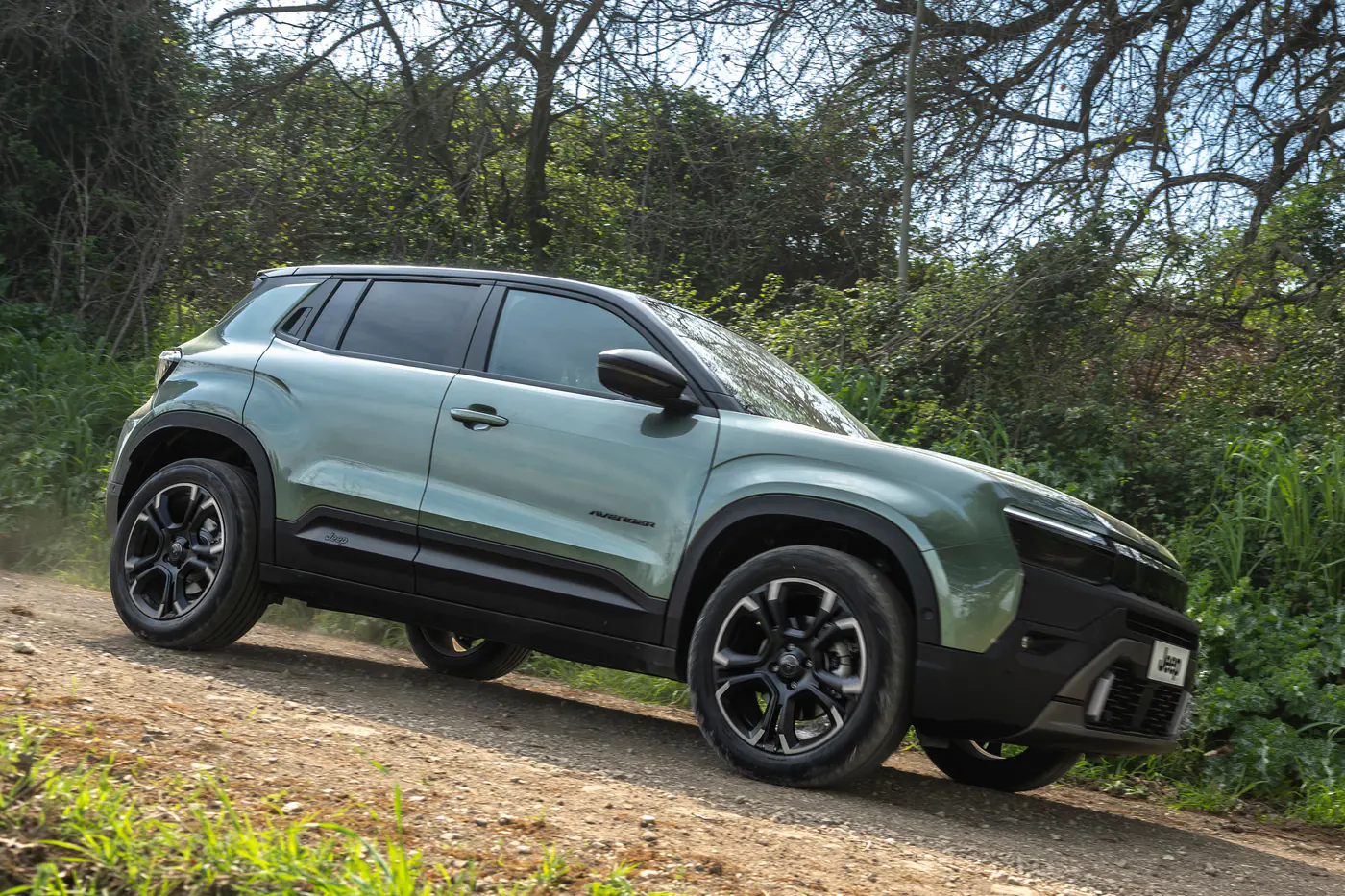 Представлен обновленный кроссовер Jeep Avenger