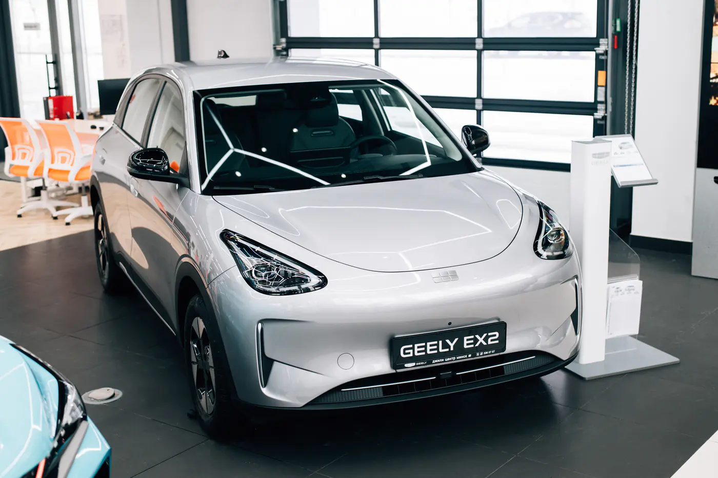 Geely EX2 – отличный вариант первого автомобиля. Рассказываем почему