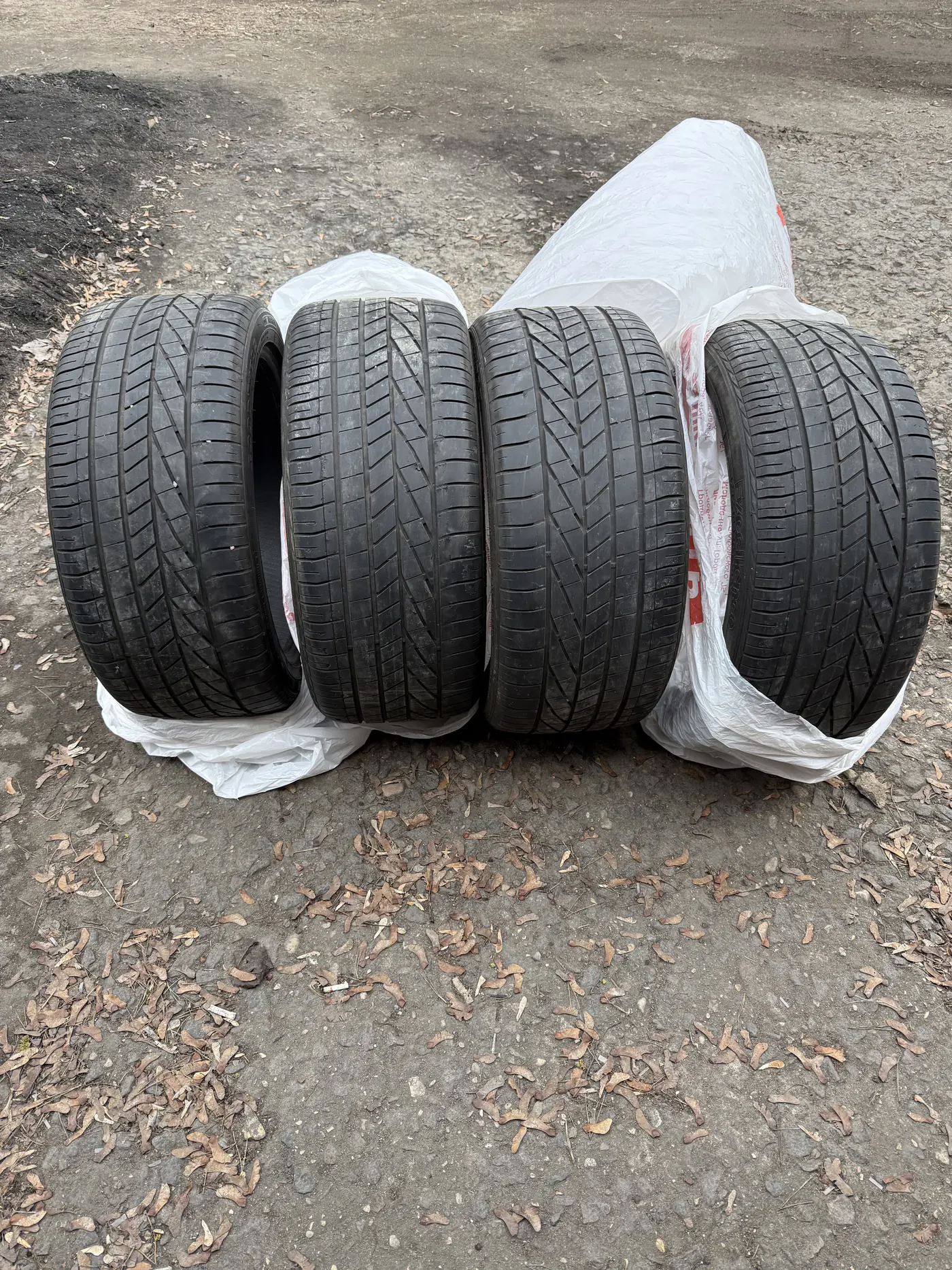 R20 275 40 Goodyear Excellence