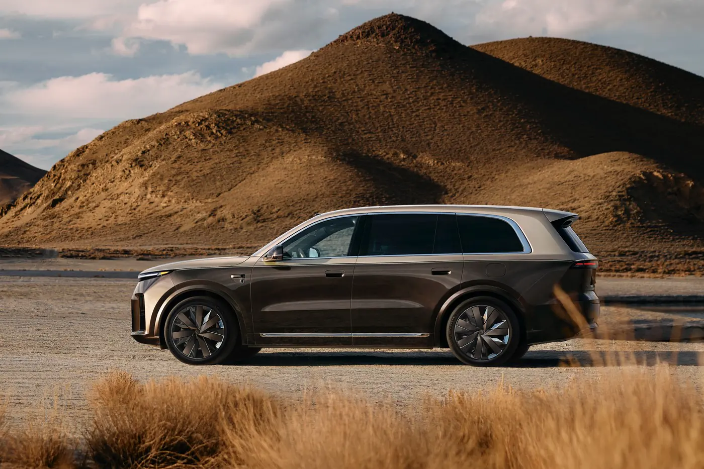 Еще мощнее и технологичнее: представлен кроссовер Li L9 нового поколения